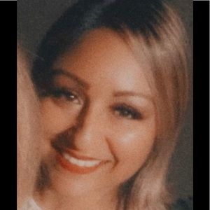 Meet your Posher, Cristina